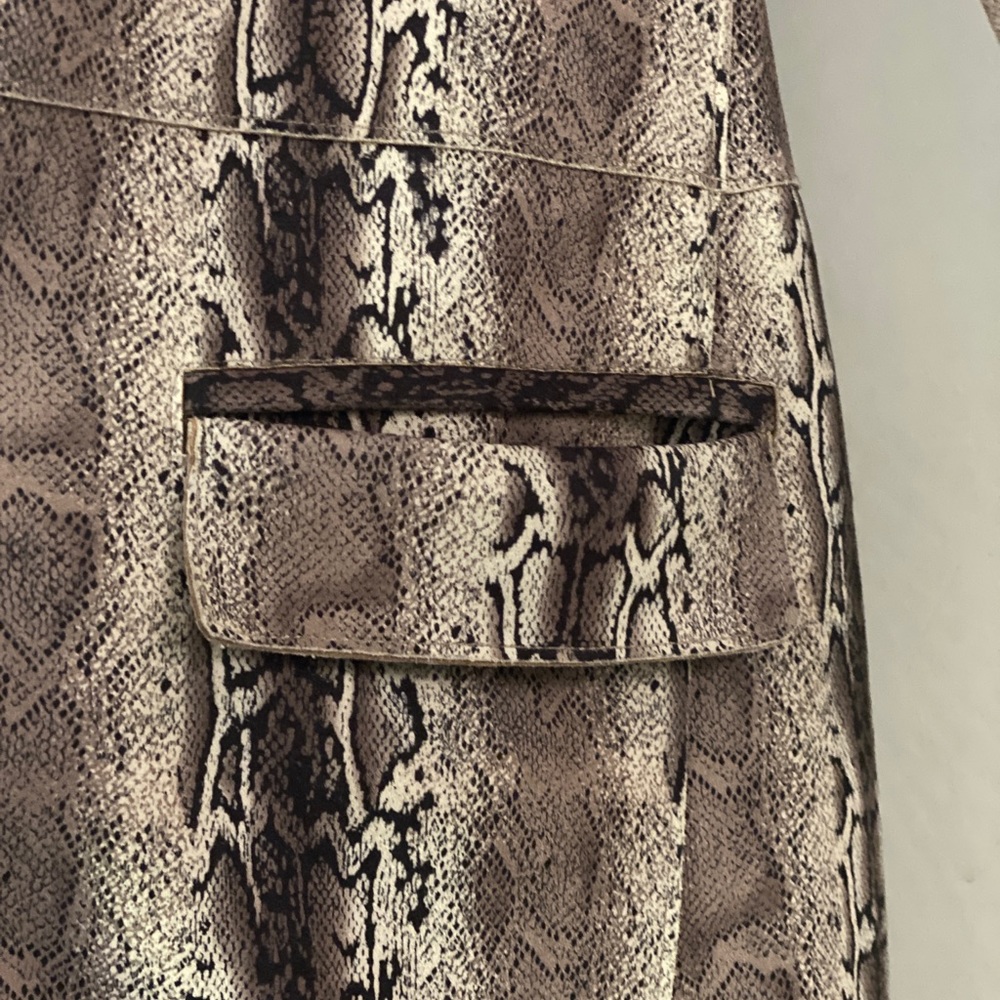 Blank NYC suede faux snakeskin trench coat jacket - Picture 3 of 8
